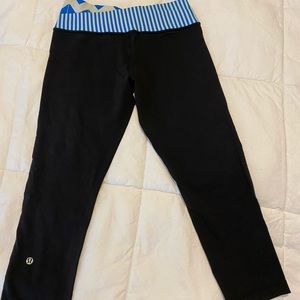 Lululemon crops size 6